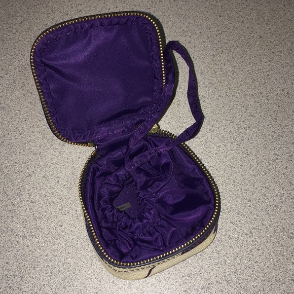 NWOT Rare Tory Burch travel jewelry case/holder - Picture 2 of 6
